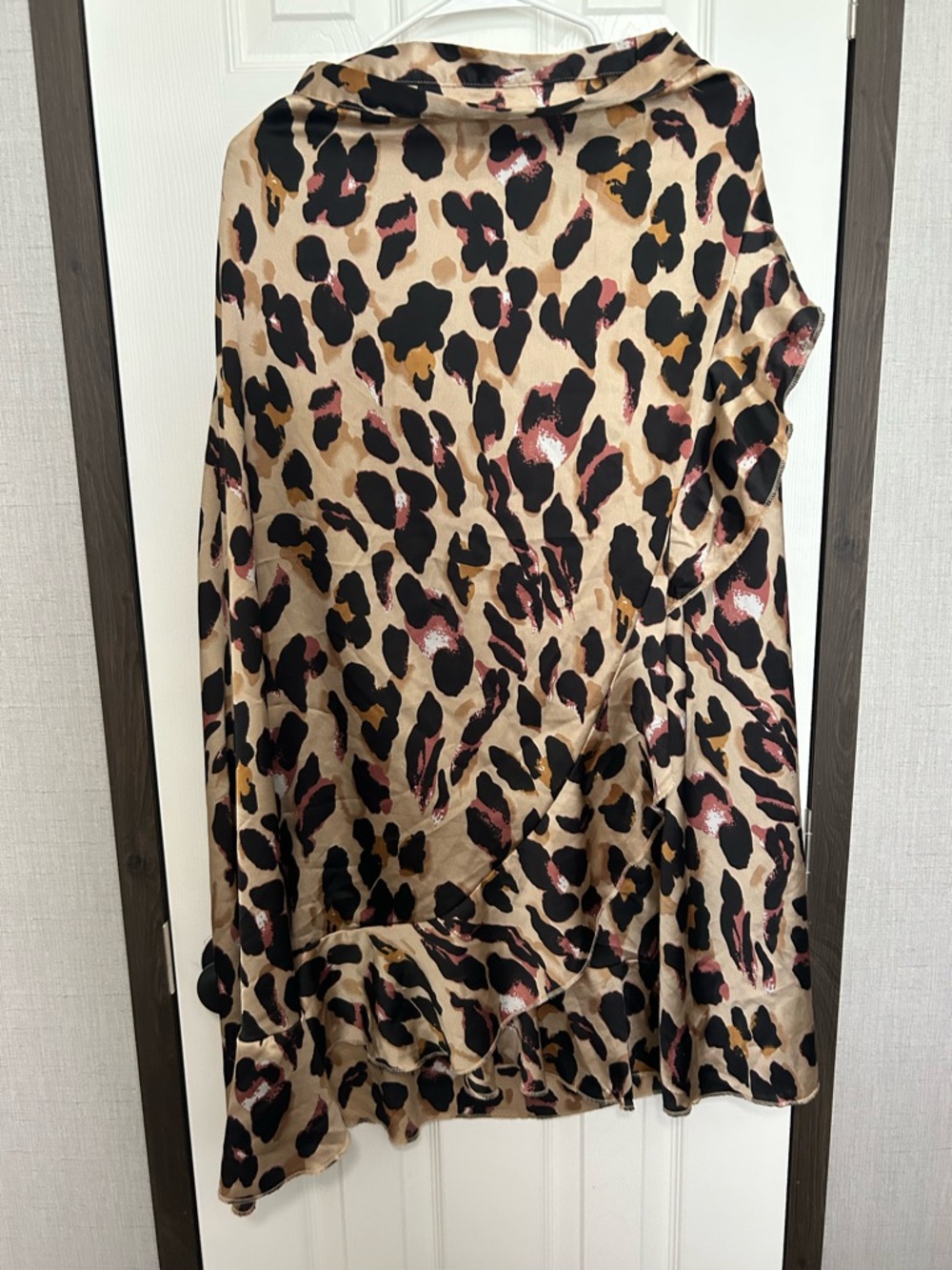 SHEIN Beige Leopard Satin Midi Skirt with Black and Pink Spots